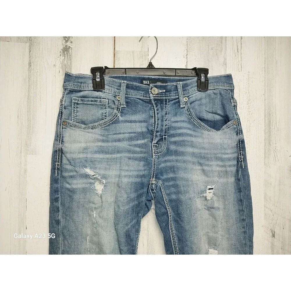 BKE Jeans Mens 31x30 Blue Derek Straight Distressed Stretch Denim